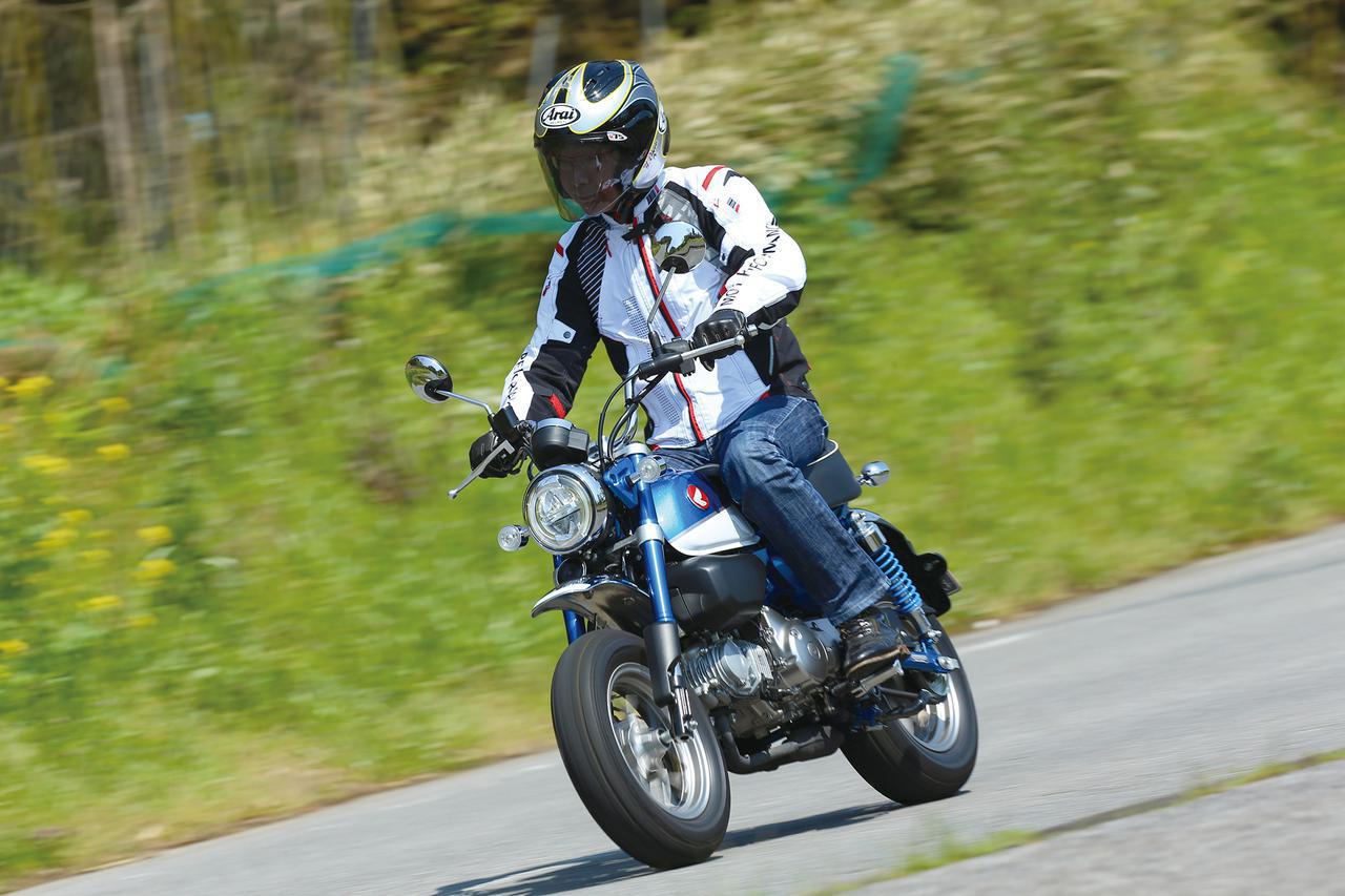 ギアつきスポーツバイクとして初めての愛車に選んでほしい 原付二種ホンダ モンキー125 の魅力 Webオートバイ 自動車情報サイト 新車 中古車 Carview