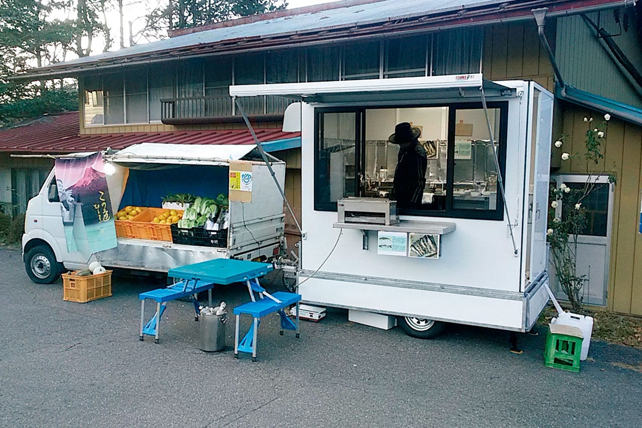 牽引免許不要のキッチンカー☆軽トレーラー