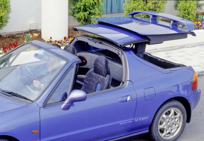 こうして見ると今のクルマはつまらない 90年代に登場した日本の超個性派クルマ4選 Web Cartop 自動車情報サイト 新車 中古車 Carview