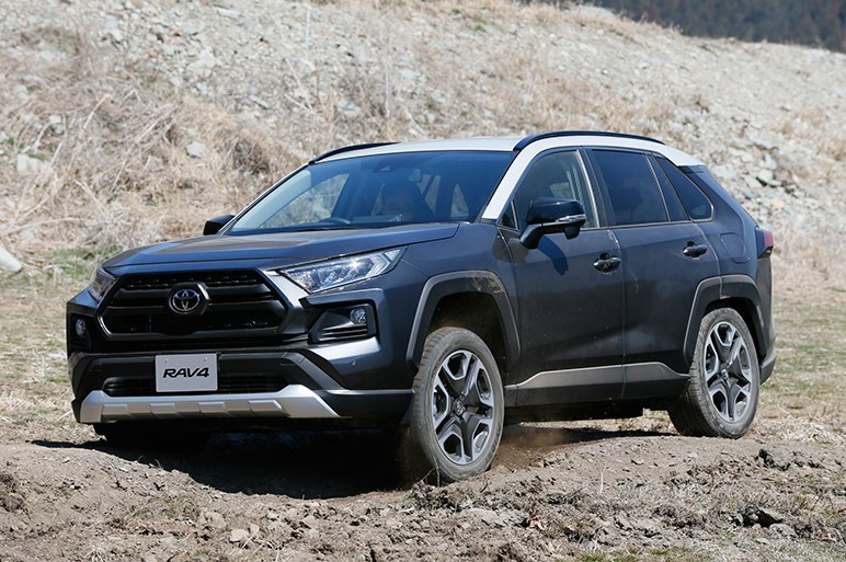 トヨタrav4が日本に復活 若向けの派手なデザインだが走りや機能の完成度は高い Carview 自動車情報サイト 新車 中古車 Carview