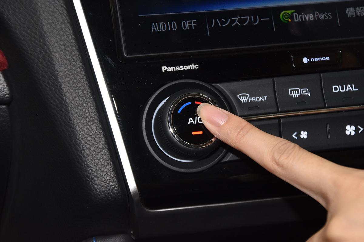 寒い時期は車内を暖めるだけ なら冬場のクルマはa Cボタンをオフにしたほうがいい Web Cartop 自動車情報サイト 新車 中古車 Carview