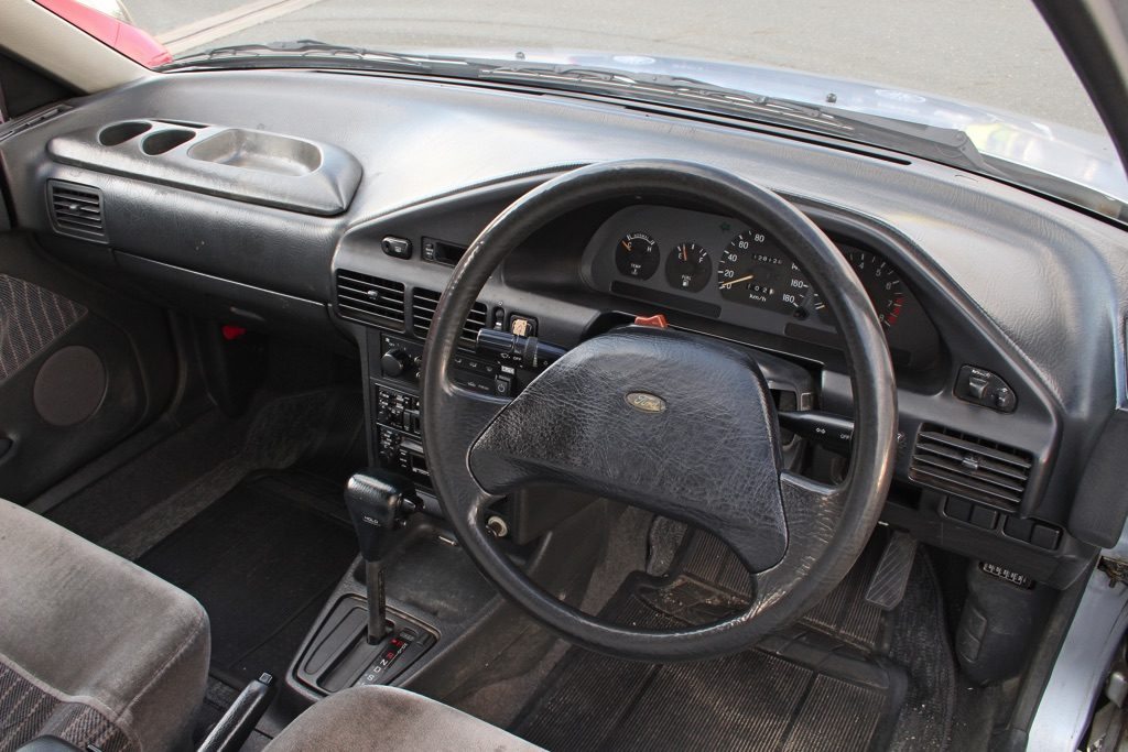 ファミリアの兄弟車にしてボディパネルはまるで別モノ バブルが生み出したマツダ入魂の1台 それがレーザーだ Maniaxcars Web Option 自動車情報サイト 新車 中古車 Carview