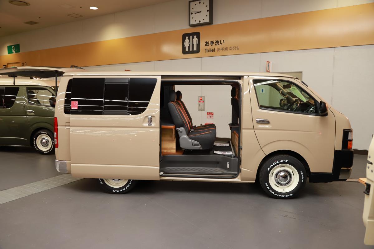 Flexが展示した驚くほどボロボロに錆びたハイエースの正体とは 大阪オートメッセ18 Web Cartop 自動車情報サイト 新車 中古車 Carview