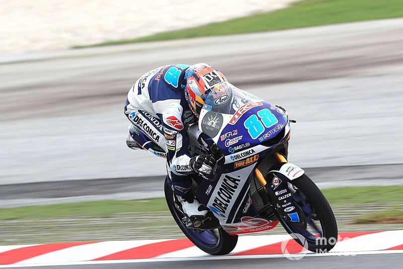 Moto3マレーシア：ホルヘ・マルティン、粘りの逆転優勝でチャンピオン獲得！　鈴木が日本勢最高位の9位