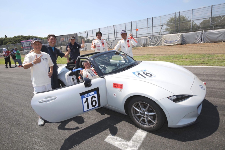 ブリヂストン ポテンザ アドレナリンでメディア対抗ロードスター4時間耐久レースに向け特訓中 Auto Prove 自動車情報サイト 新車 中古車 Carview
