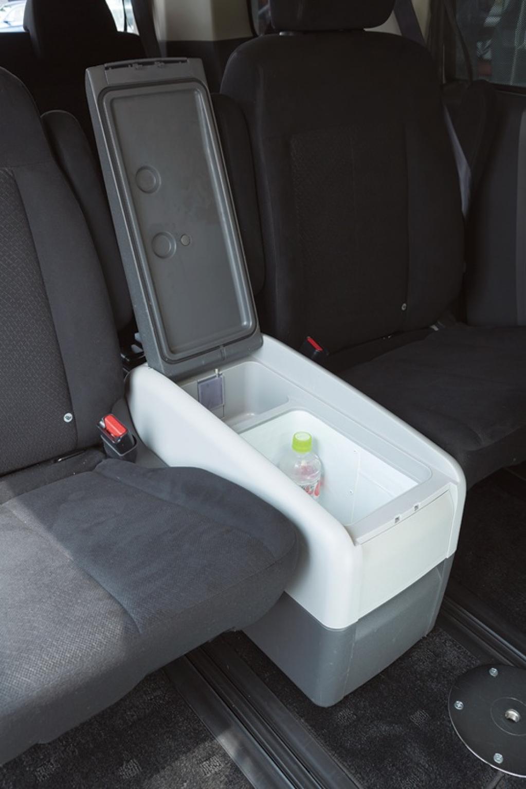 簡易キャンパーで遊ぼう 三菱デリカd 5 Nishiowari Mitsubishi Dポップ Motorfan 自動車情報サイト 新車 中古 車 Carview