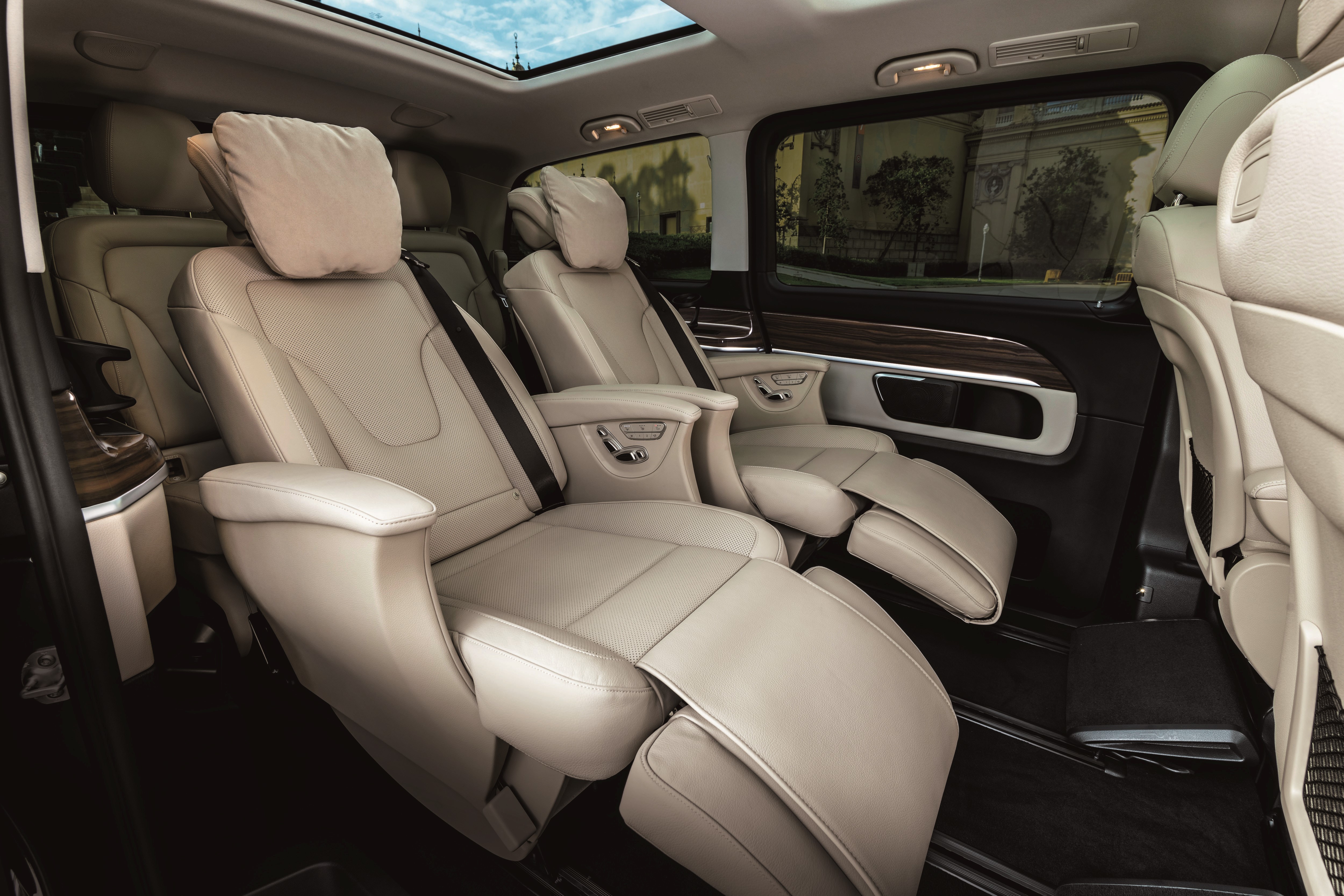 打倒アルファード 新型メルセデス ベンツ Vクラス登場 Gq Japan 自動車情報サイト 新車 中古車 Carview
