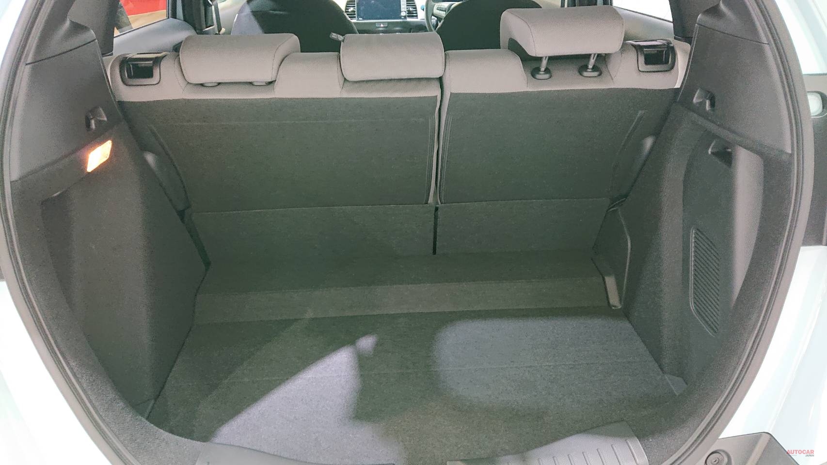 ホンダ フィット クロスター 新型フィットに Suvテイストの派生モデル 内装 荷室を撮影 Autocar Japan 自動車情報サイト 新車 中古車 Carview