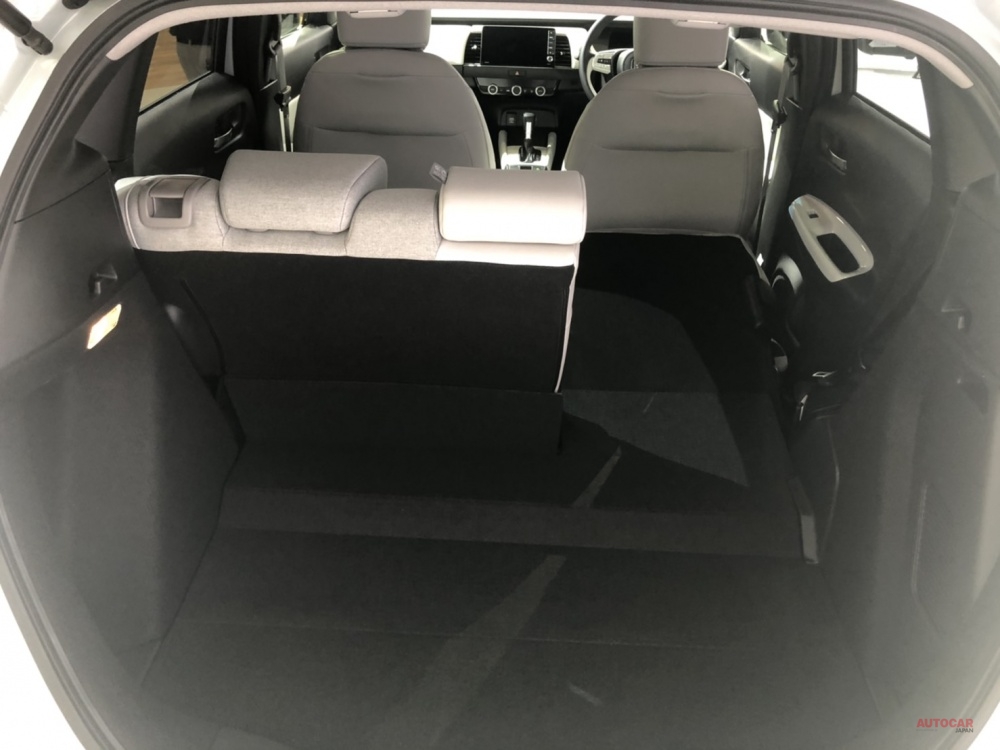 新型フィットの実車を撮影 年2月発売 内装 ハイブリッド 後席 荷室 Autocar Japan 自動車情報サイト 新車 中古車 Carview