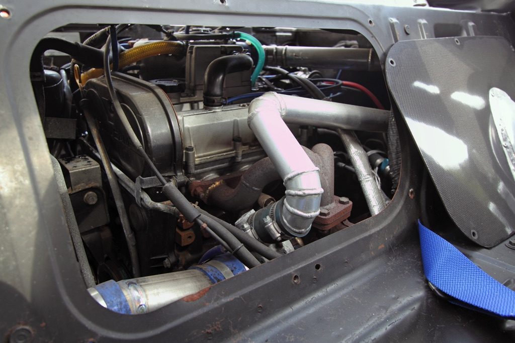 自作ワイドボディキットでキメたaz 1 心臓部は排気量アップ ターボチューンで実測150馬力を発揮 Web Option 自動車情報サイト 新車 中古車 Carview