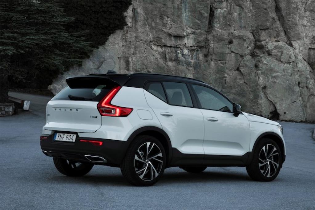 新型ボルボxc40は 300万円台後半から500万円台後半 まずはt5 Awd R Design 1st Editionの予約開始 Motorfan 自動車情報サイト 新車 中古車 Carview