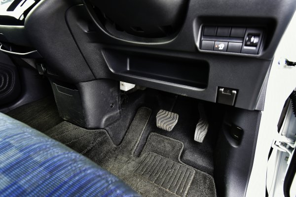 えっ エンジンブレーキを使い過ぎると燃費が悪くなる ベストカーweb の写真 3ページ目 自動車情報サイト 新車 中古車 Carview