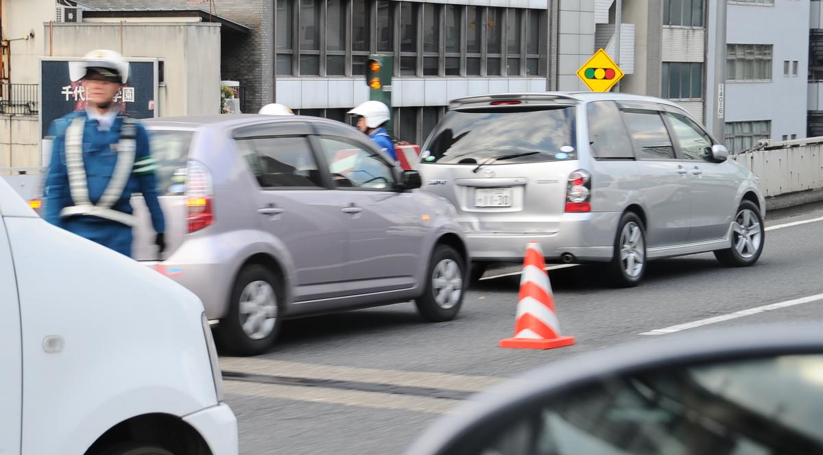 目立つあおり運転への仕返し行為！　一瞬のスッキリ感のために負うリスクは多大