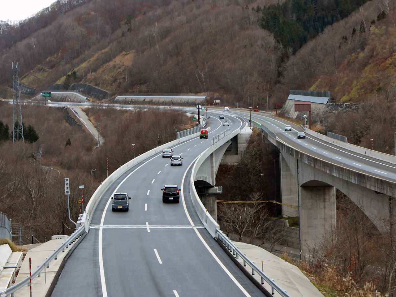 東海北陸自動車道 白鳥IC～飛騨清見ICの4車線化工事が完成！　3月20日（水）16時から利用可能に