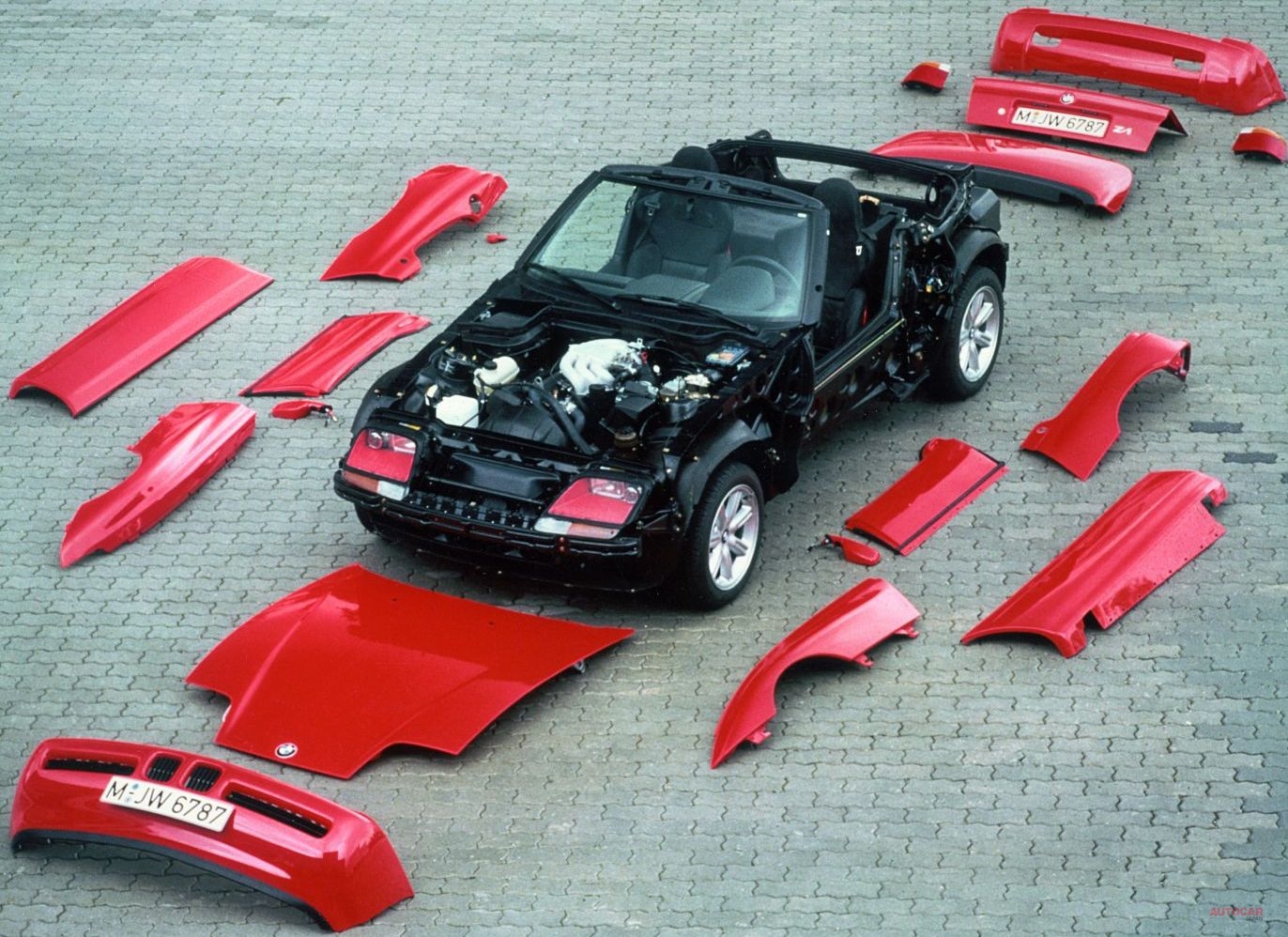 最初にして孤高 Bmw Z1 妥協を排した未来 市販されたコンセプトモデル Autocar Japan 自動車情報サイト 新車 中古車 Carview