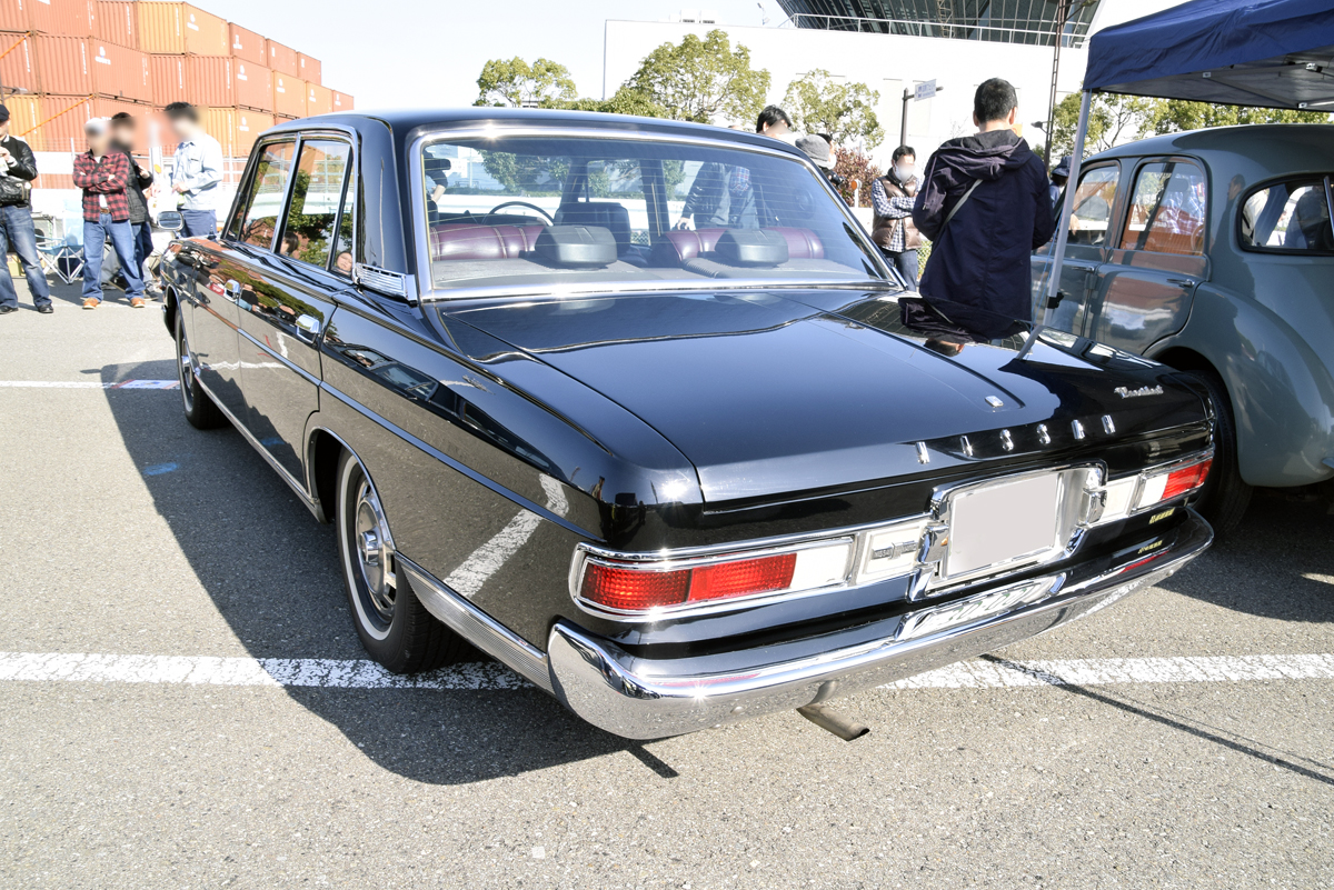 グロリア ファミリア プレジデント 旧車イベントで見つけた古き良き国産セダンたち 画像集 Auto Messe Web 自動車情報サイト 新車 中古車 Carview