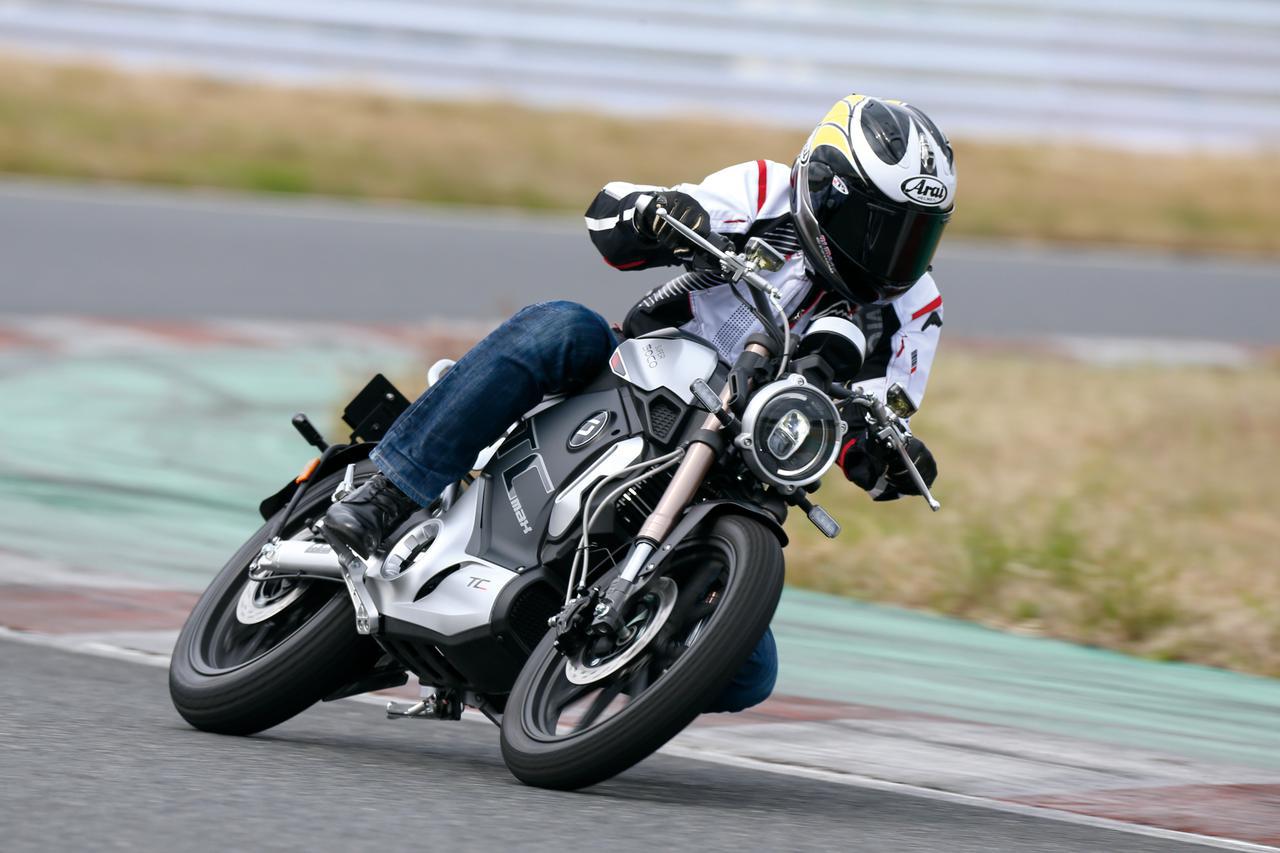 At普通二輪免許で乗れる電動スポーツバイク Super Soco Tc Max 試乗インプレ 車両解説 年 Webオートバイ 自動車 情報サイト 新車 中古車 Carview