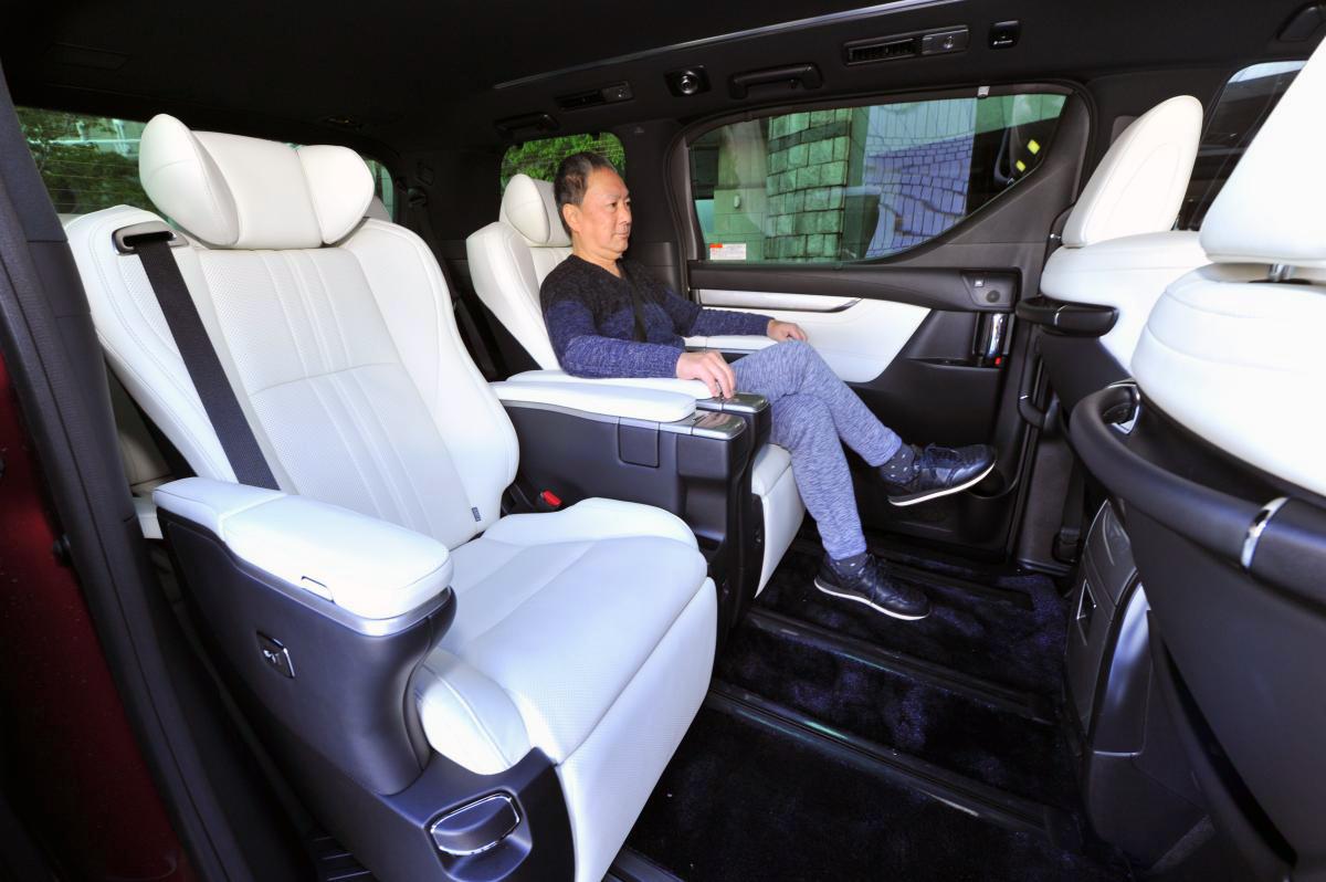 品格よりも重要なモノがある Vipや芸能人など運転手付きセレブがセダンじゃなくミニバンを選ぶようになったワケ Web Cartop 自動車情報サイト 新車 中古車 Carview