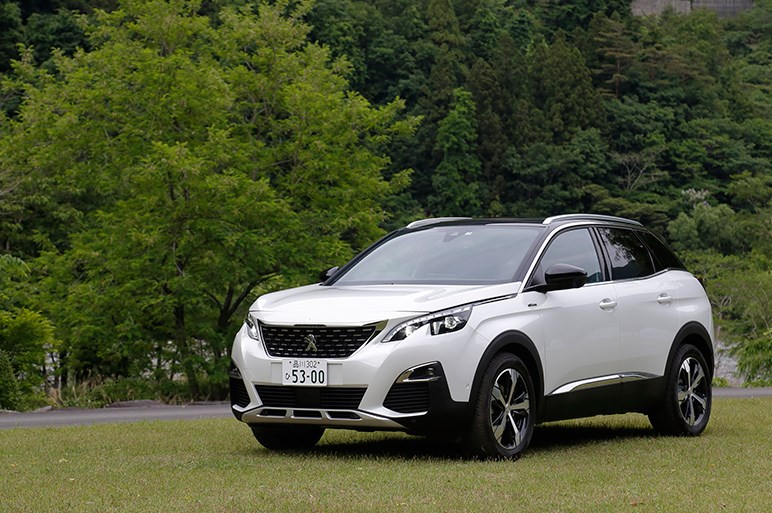 個性派suv プジョー3008 のガソリン仕様に試乗 買いグレードはどれだ Carview 自動車情報サイト 新車 中古車 Carview