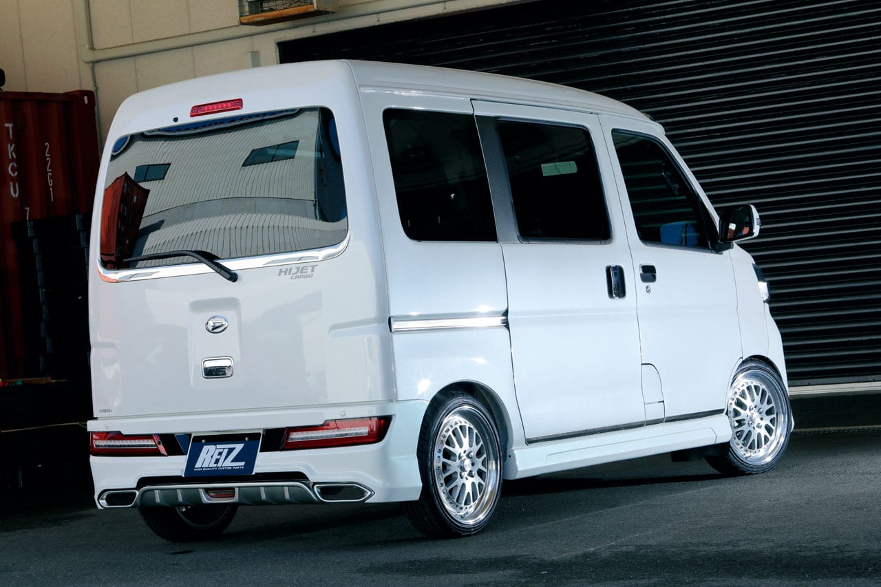 軽バンをワゴン風カスタマイズ まるでミニバン ハイゼットカーゴ エブリイバン 高級感アップ スタイルワゴン ドレスアップナビ 自動車情報サイト 新車 中古車 Carview