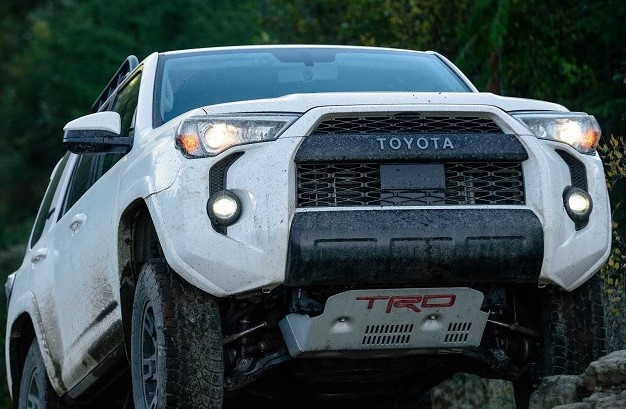 ハイラックスサーフが生き残っていた トヨタ北米専売suv 4ランナー 日本発売熱望 ベストカーweb ヘッドライン 自動車情報サイト 新車 中古車 Carview