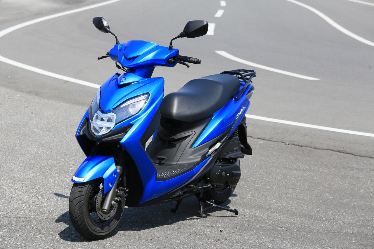 原付二種スクーターの 違いがわかる人 にこそおすすめしたい この125ccはバイクとして こだわり の塊です 穴が空くまでスズキを愛でる スウィッシュ 試乗インプレまとめ Webオートバイ 自動車情報サイト 新車 中古車 Carview