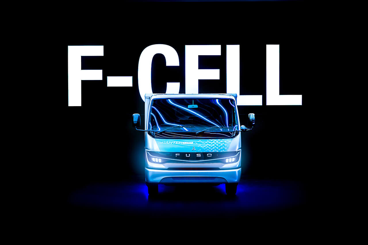 三菱ふそうトラック バスが燃料電池 Fc トラック量産へ Le Volant Carsmeet Web 自動車情報サイト 新車 中古車 Carview
