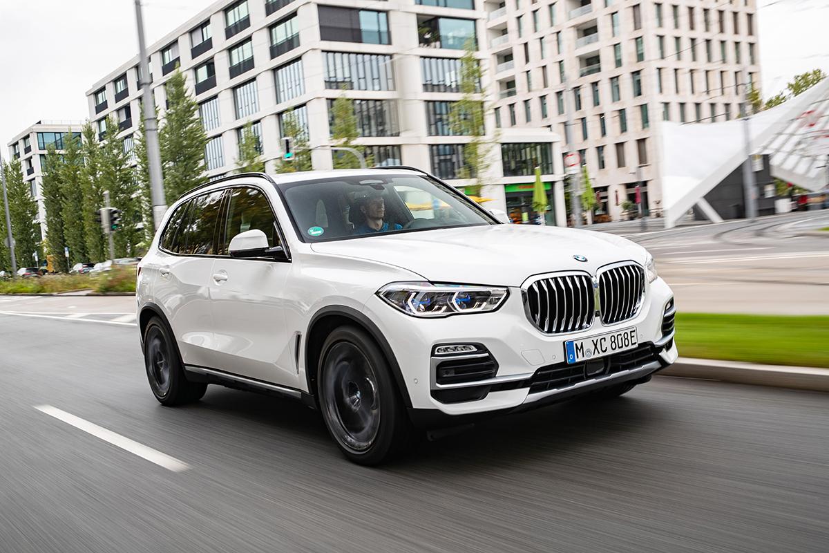 人気のbmw X5がエコなphevと走りを追求した高性能車という個性の異なる２モデルを追加 Web Cartop の写真 27ページ目 自動車情報サイト 新車 中古車 Carview