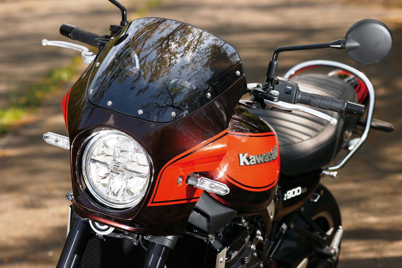 カワサキ「Z900RS」にビキニカウルを装着して70年代風のテイスト