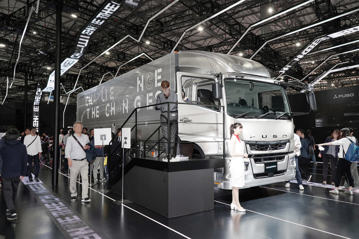 大型トラックも自動運転化へ 三菱ふそう スーパーグレート レベル２の運転支援技術を搭載 Auto Messe Web 自動車情報サイト 新車 中古車 Carview