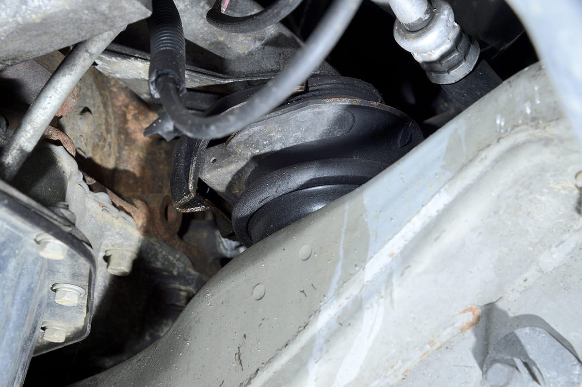 臭いや異音で判断できるクルマのトラブル 見逃してはいけない予兆ポイント７つ Auto Messe Web 自動車情報サイト 新車 中古車 Carview