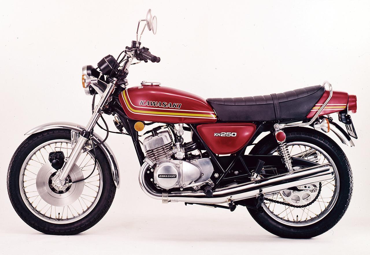 Kawasaki Kh250 ヤンチャな奴らが愛した ケッチ 1976 19年 心に残る日本のバイク遺産 2サイクル250cc史 編 Webオートバイ 自動車情報サイト 新車 中古車 Carview