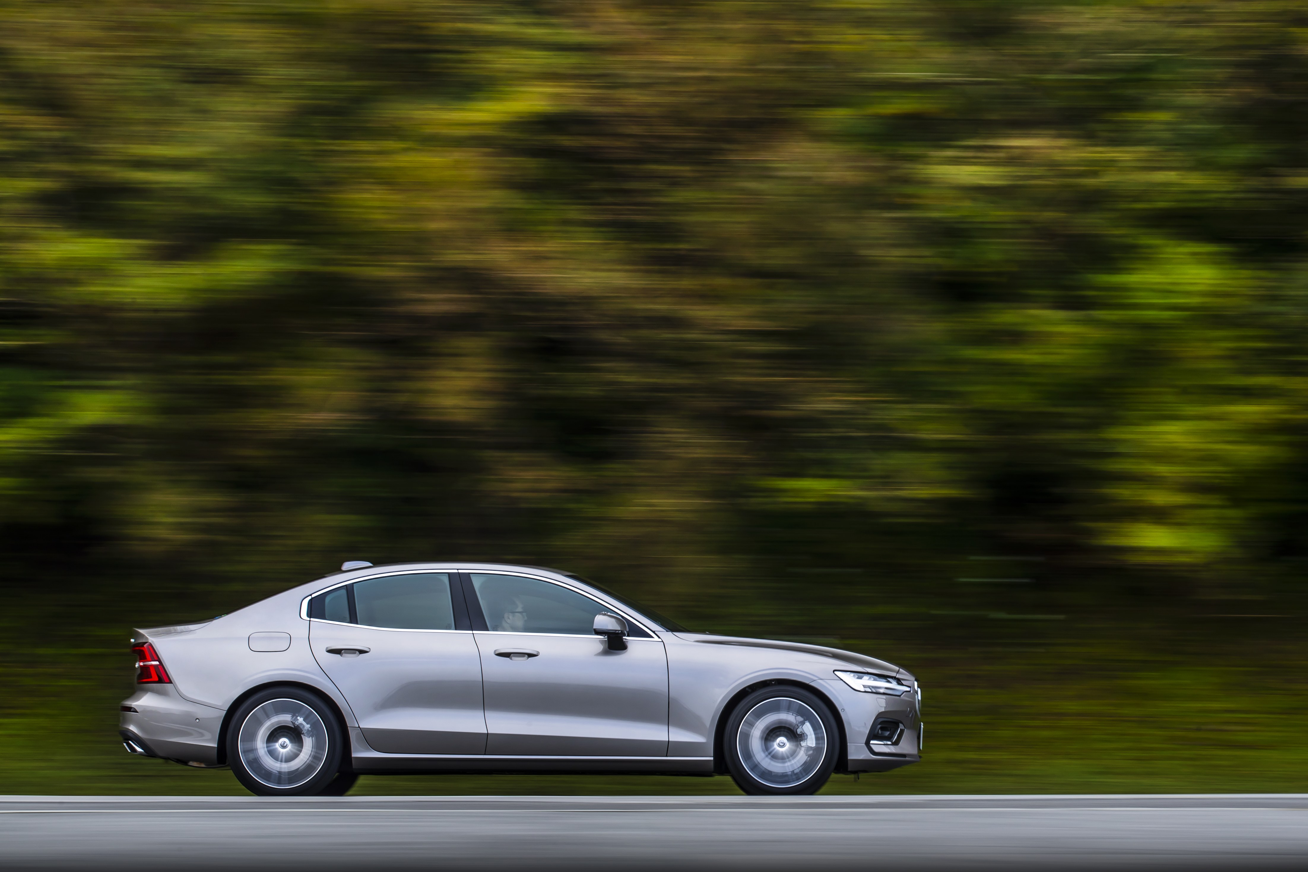 ボルボのセダンを選ぶ意味とは 新型s60試乗記 Gq Japan の写真 10ページ目 自動車情報サイト 新車 中古車 Carview