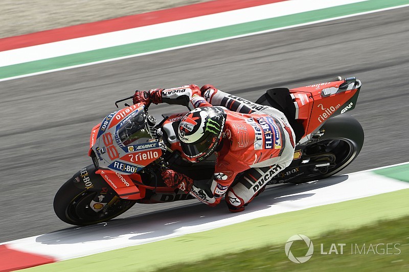 ロレンソ ドゥカティでの初ポール逃すも 燃料タンクの問題を解決できた と決勝に自信 Motogpイタリアgp Motorsport Com 日本版 の写真 自動車情報サイト 新車 中古車 Carview