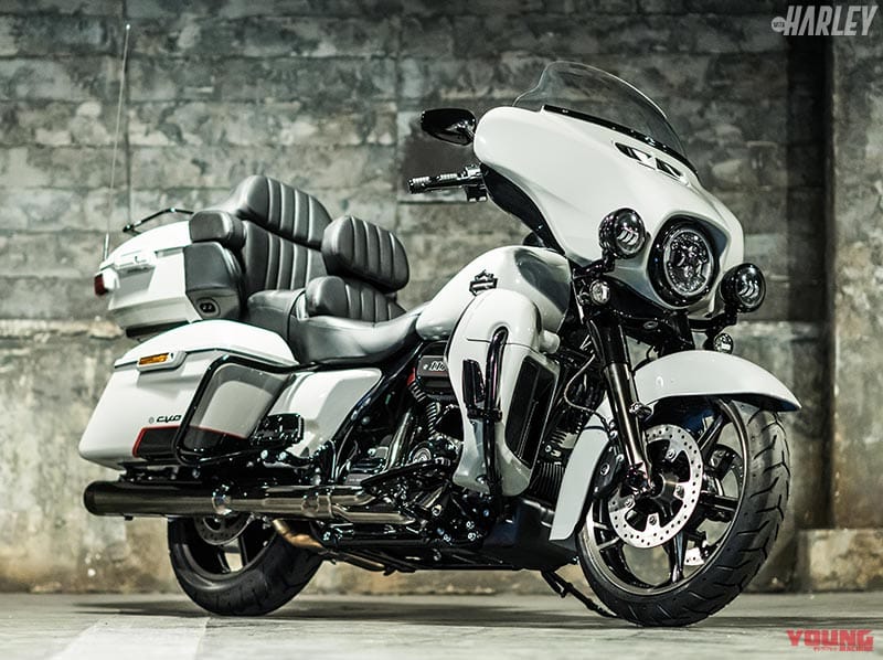 ハーレーダビッドソンのファクトリーカスタム Cvo とはどんな車両なのか 年モデルを解説 Webヤングマシン 自動車情報サイト 新車 中古車 Carview