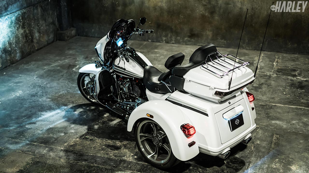 ハーレーダビッドソンのファクトリーカスタム Cvo とはどんな車両なのか 年モデルを解説 Webヤングマシン 自動車情報サイト 新車 中古車 Carview