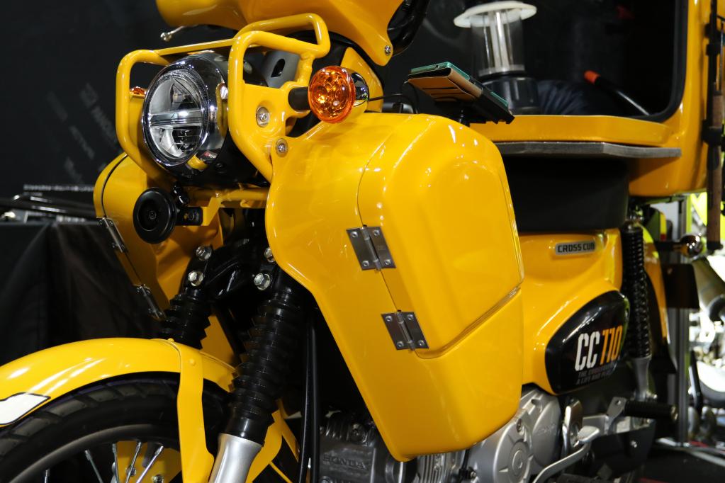 大阪で発見 新型クロスカブの積載 収納力を10倍する方法 大阪モーターサイクルショー Motorfan 自動車情報サイト 新車 中古車 Carview