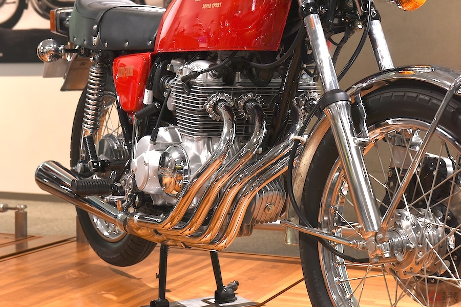 「おお400。」と鮮烈なキャッチコピーで登場した「ホンダドリームCB400FOUR」