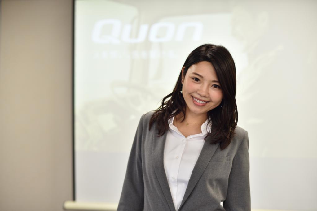 トラガール 美人トラックドライバー 渡辺かなえさんインタビュー Motorfan 自動車情報サイト 新車 中古車 Carview