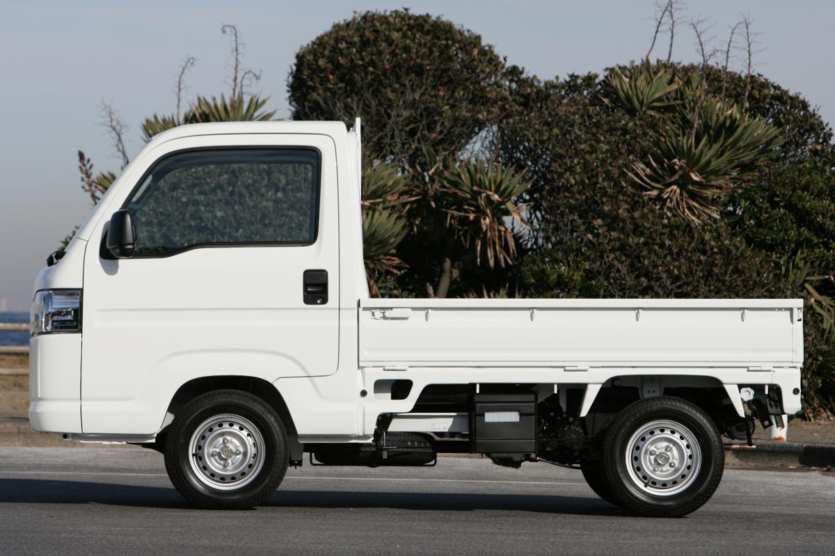 小型車のff全盛時代になぜ軽トラや軽ワンボックスはリヤ駆動ばかりなのか Web Cartop 自動車情報サイト 新車 中古車 Carview