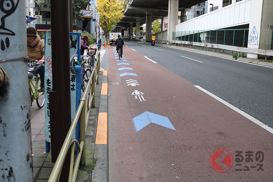 名古屋市で車と自転車が衝突