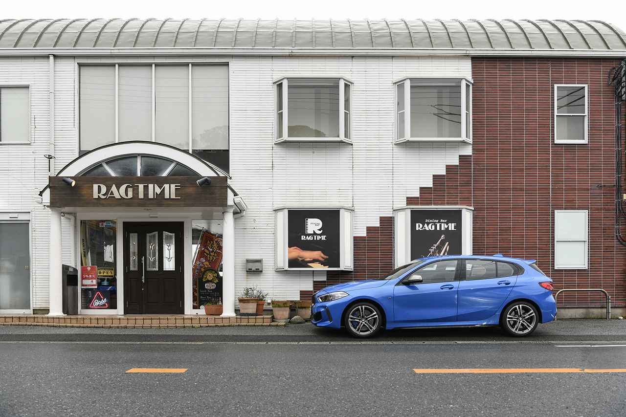 試乗 運転初心者はbmwの最新機能を使いこなせるのか 初のロングドライブを1シリーズにまかせてみた Webモーターマガジン 自動車情報サイト 新車 中古車 Carview
