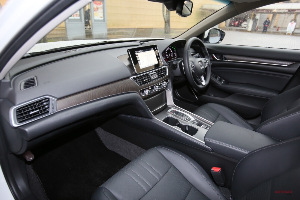 じっくり見たい ホンダ新型アコード 異例のデザイン開発とは 内装 後席 トランクも撮影 Autocar Japan 自動車情報サイト 新車 中古車 Carview