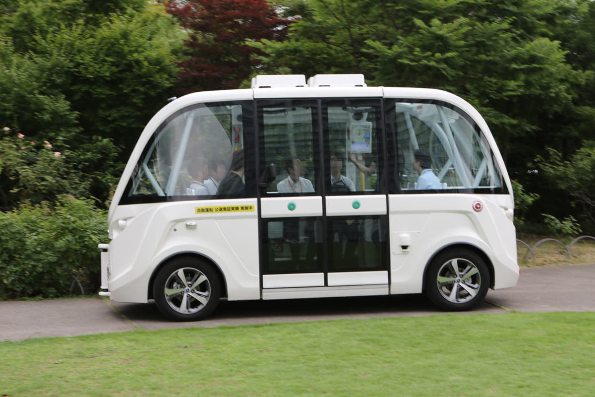 ハンドルのない自動運転バスは不安なく乗れる Sbドライブ試乗会で聞いてみた Auto Messe Web 自動車情報サイト 新車 中古車 Carview