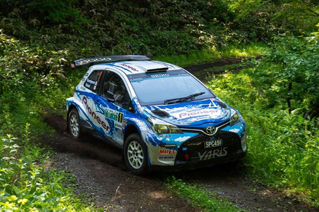 映画 Over Drive のトヨタ ヤリス Jsr第2戦モントレーで総合優勝 Autosport Web 自動車情報サイト 新車 中古車 Carview