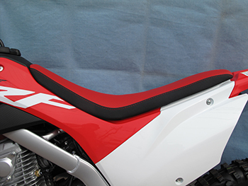 Crf125fにハードエンデューロ用シートで 45mmもローダウン Webオートバイ 自動車情報サイト 新車 中古車 Carview