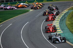 「F1パワーユニットのパフォーマンス均等化は急務」とエクレストン