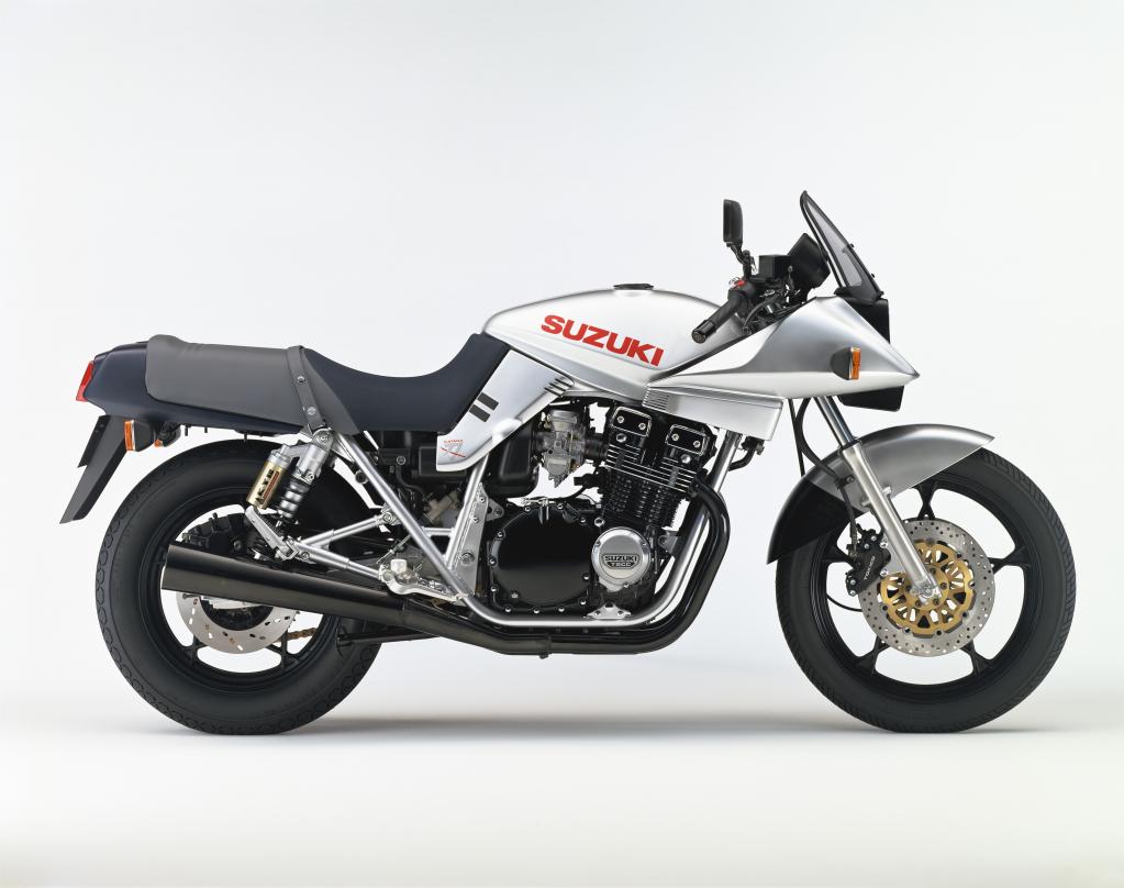 意外と多い 日本語由来のネーミングを持つ日本製オートバイたち ニンジャ カタナ ハヤブサ 二輪編 Motorfan 自動車情報サイト 新車 中古車 Carview