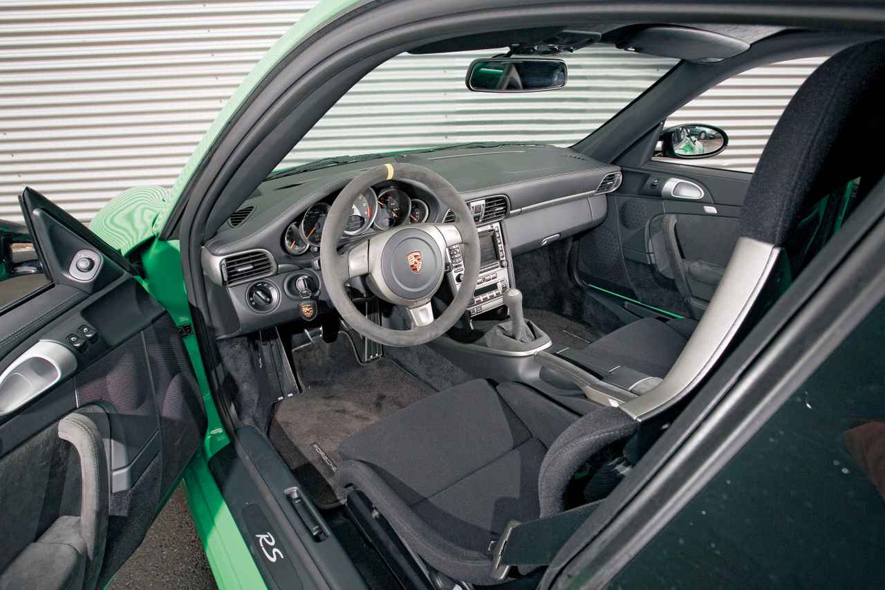 ヒットの法則296 ポルシェ 911 Gt3 Rsは公道で味わうことのできるレーシングカーだった Webモーターマガジン 自動車情報サイト 新車 中古車 Carview