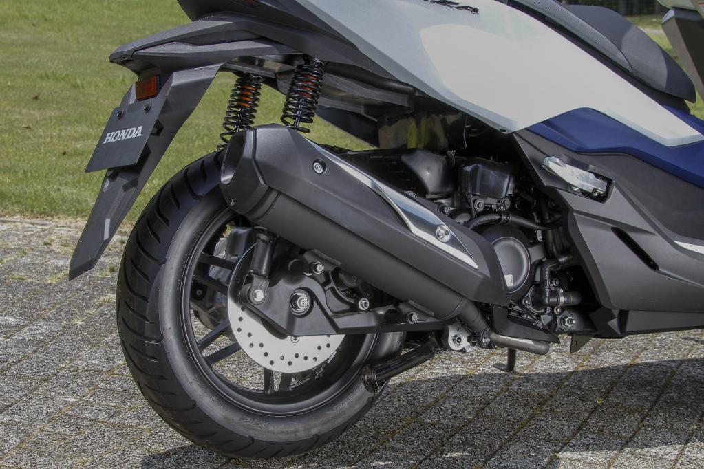 スキなしの完成度 新型フォルツァを試乗 ライバルxmaxと比較も Motorfan 自動車情報サイト 新車 中古車 Carview